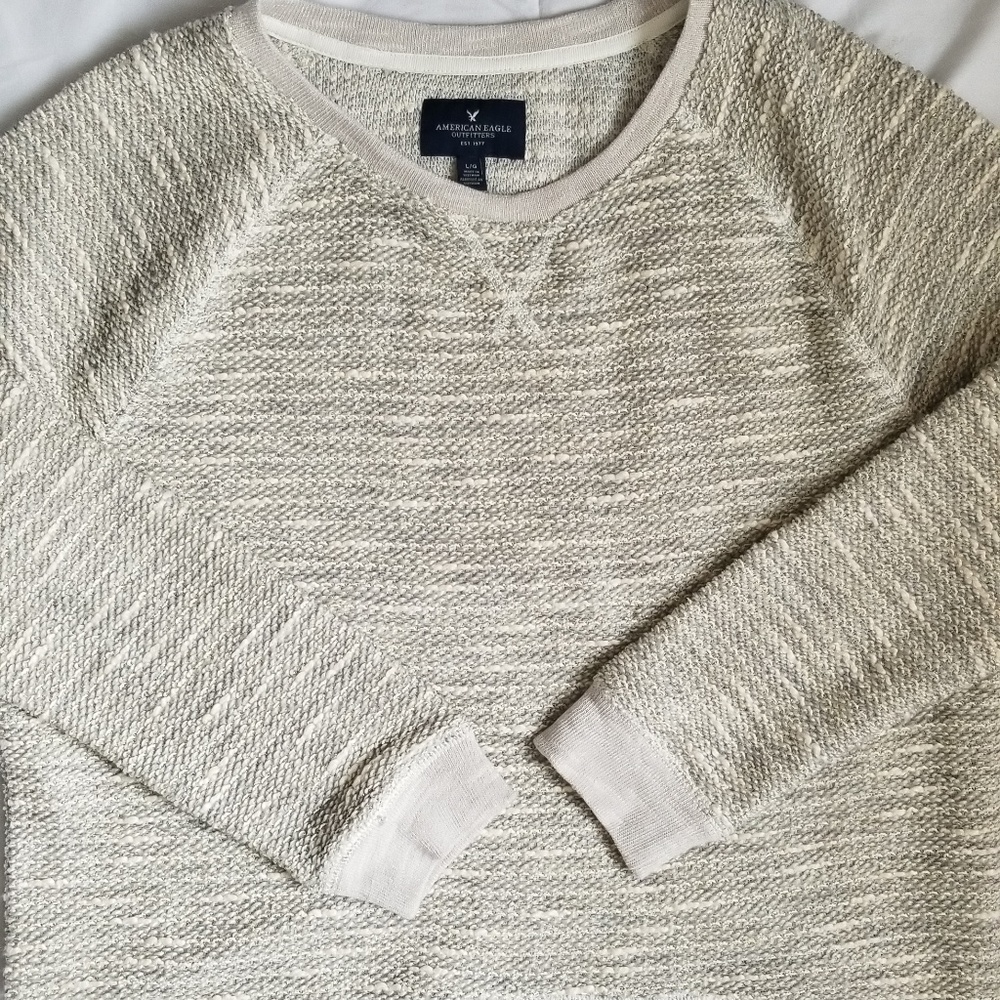 Size large American eagle sweater